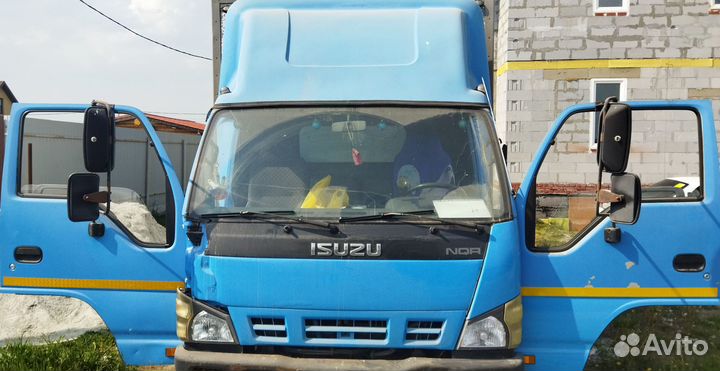 Isuzu Elf (N-series), 2008
