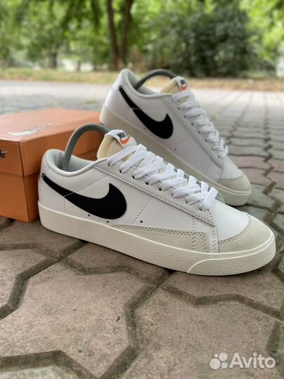 Кроссовки Nike