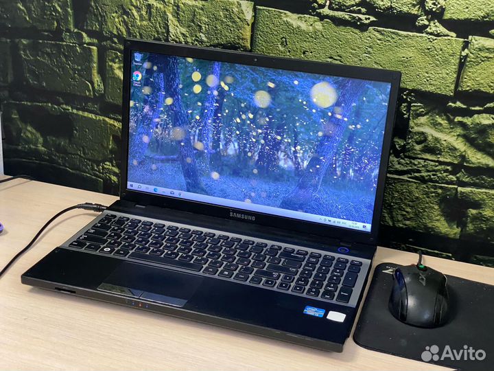 Ноутбук Samsung Core i3