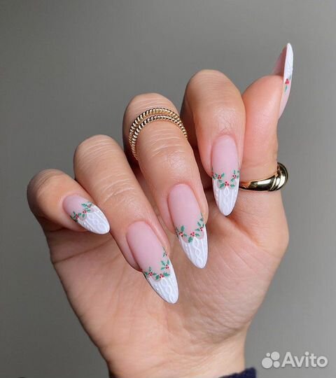 Маникюр с покрытием гель-лаком