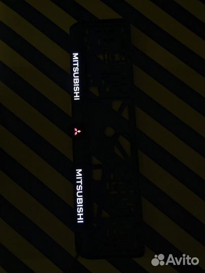 Рамка номерного знака светящася