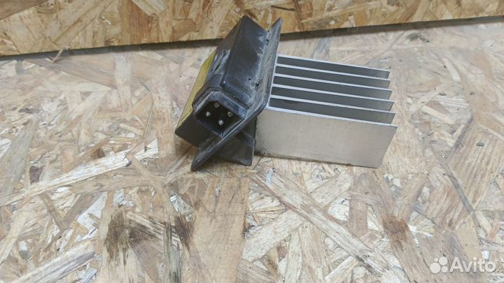 Резистор печки Saab 9000 1994 YS3C