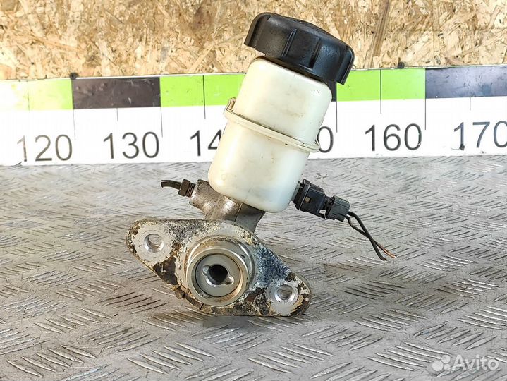 Цилиндр тормозов главный Kia Magentis 2000-2005