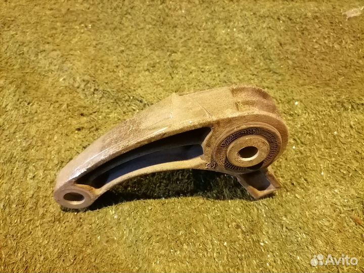 Кронштейн опоры двс 7M51-6P093KA Volvo S40 V50 MS