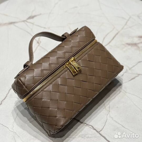 Bang Bang Vanity Case bottega veneta