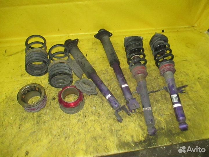 Амортизатор Nissan Skyline V36