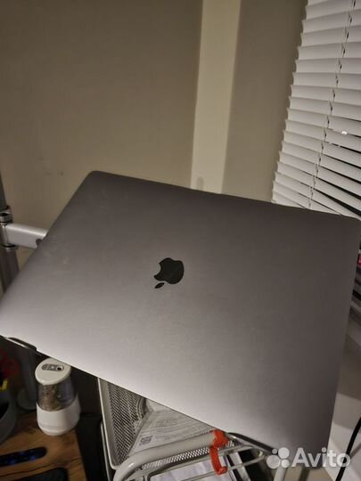 Apple macbook pro 15 2017 512gb i7 16gb