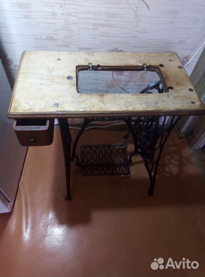 Станина от швейной машинки пгмз