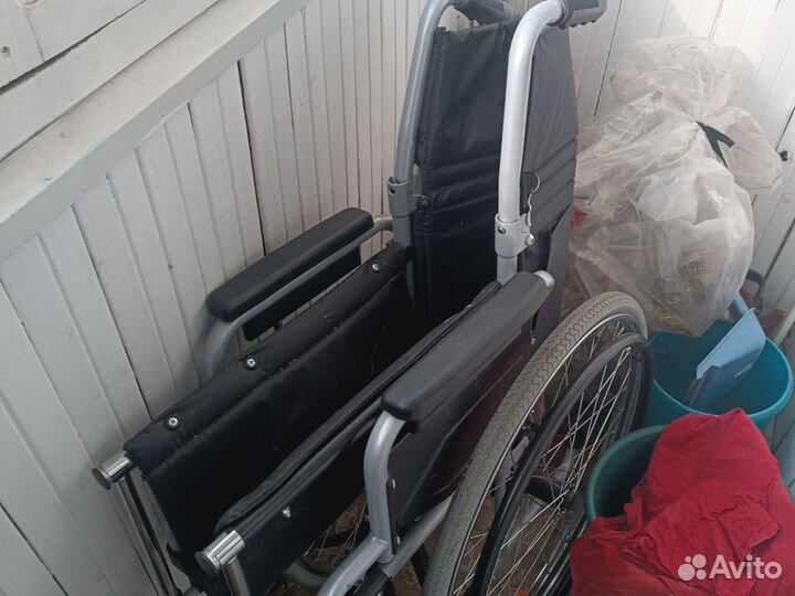 Инвалидная коляска