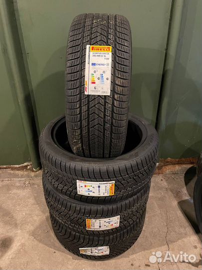 Pirelli Scorpion Winter 285/40 R22 и 325/35 R22 114V
