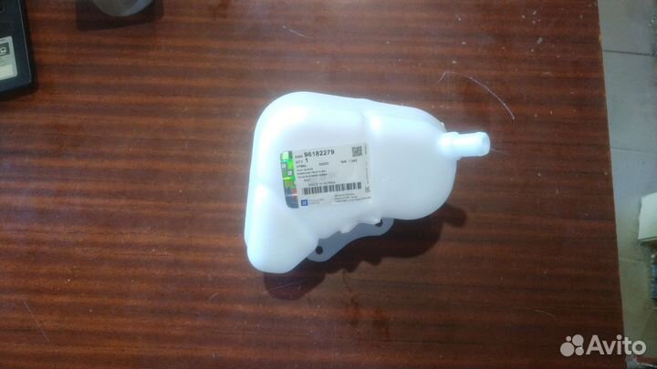 Расширительный бачок lanos GM