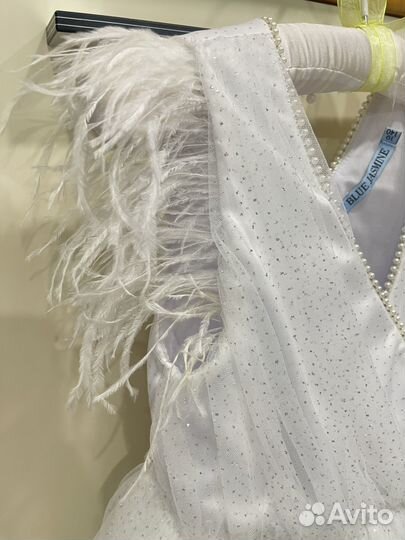 Нарядное платье для девочки 134 140