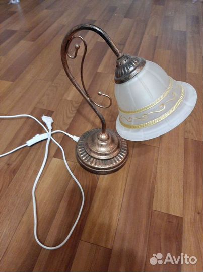 Светильник настольный кованый