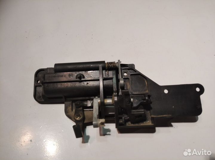 Ручка багажника Mercedes w163