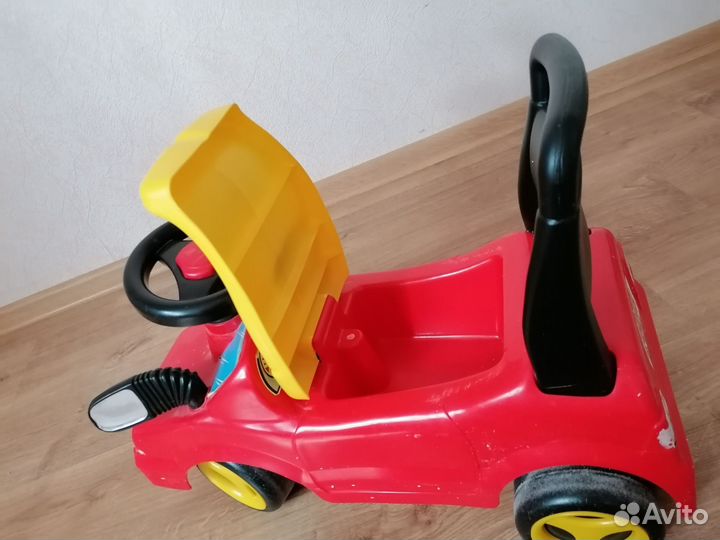 Машинка-каталка толокар