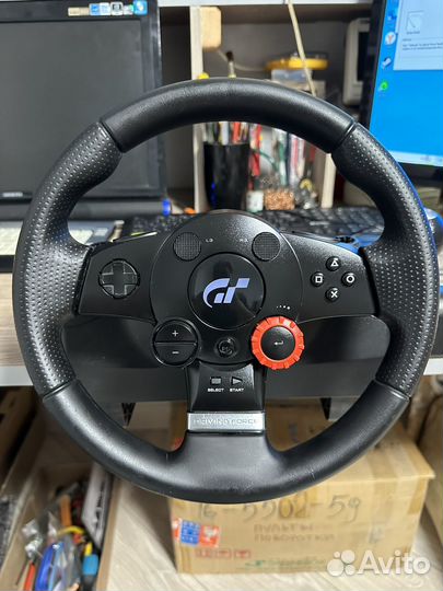 Игровой руль logitech driving force gt