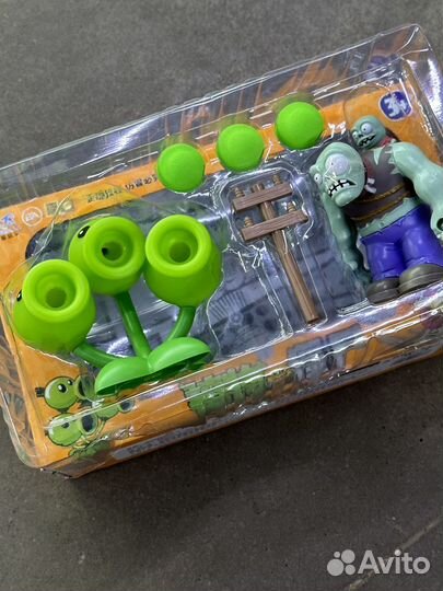 Игрушка Растения против Зомби Зомби против растени