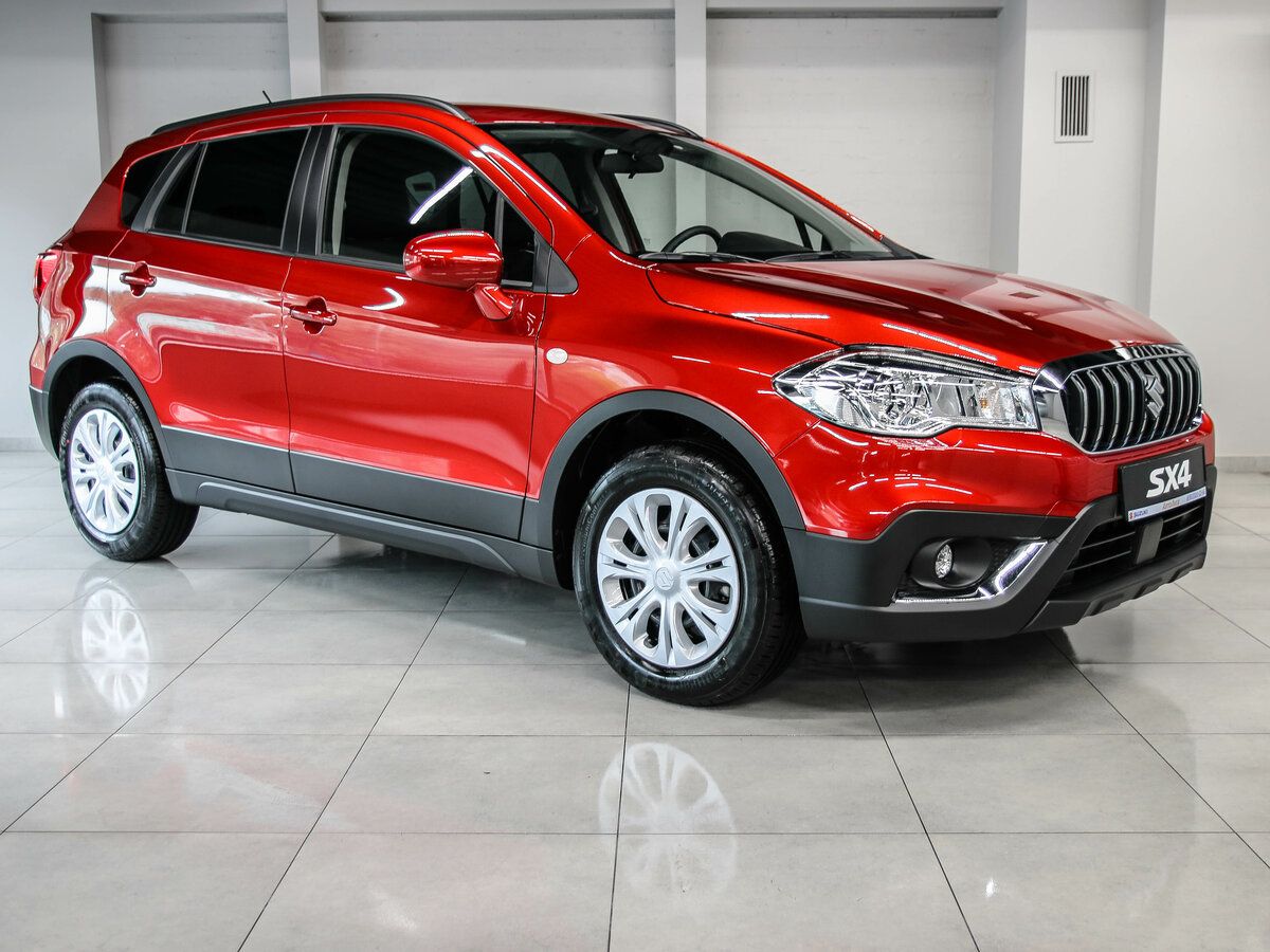 Suzuki SX4: фото владельца