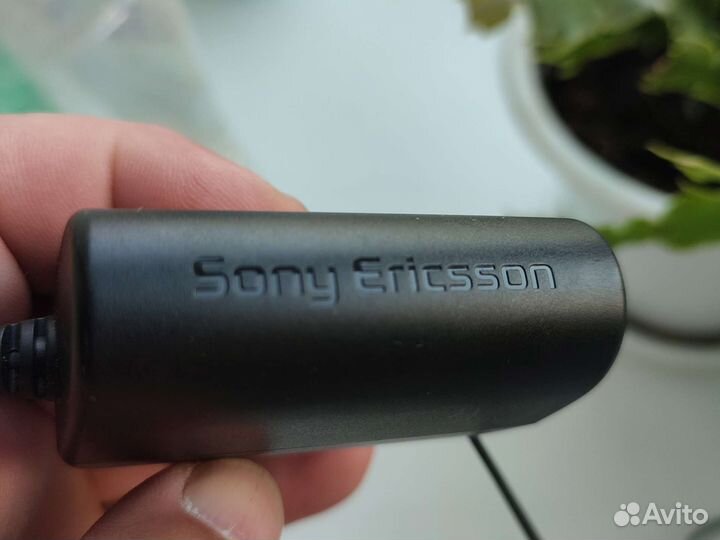 Зарядное устройство sony ericsson