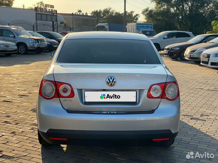 Volkswagen Jetta, 2009