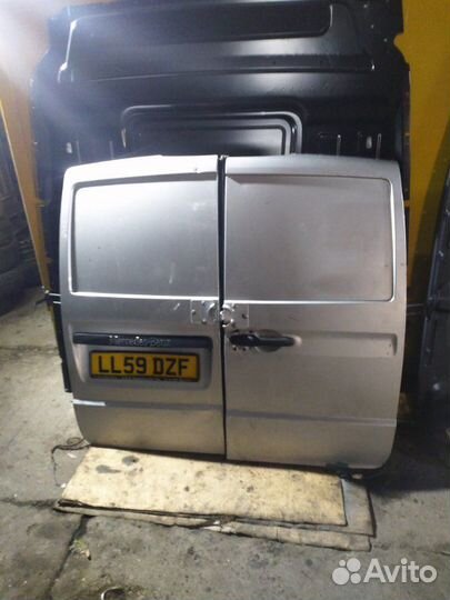 Двери задние (распашонка) Mercedes Vito W639 ом646