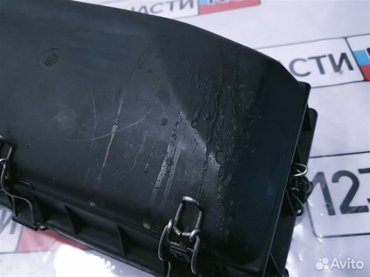 Корпус воздушного фильтра Ssangyong Musso FJ OM