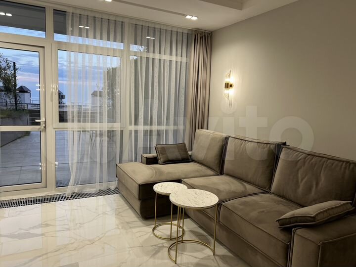 3-к. квартира, 120 м², 1/3 эт.