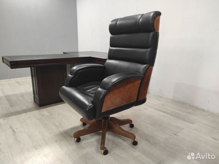 Кресло руководителя elledue Люкс б/у 12335