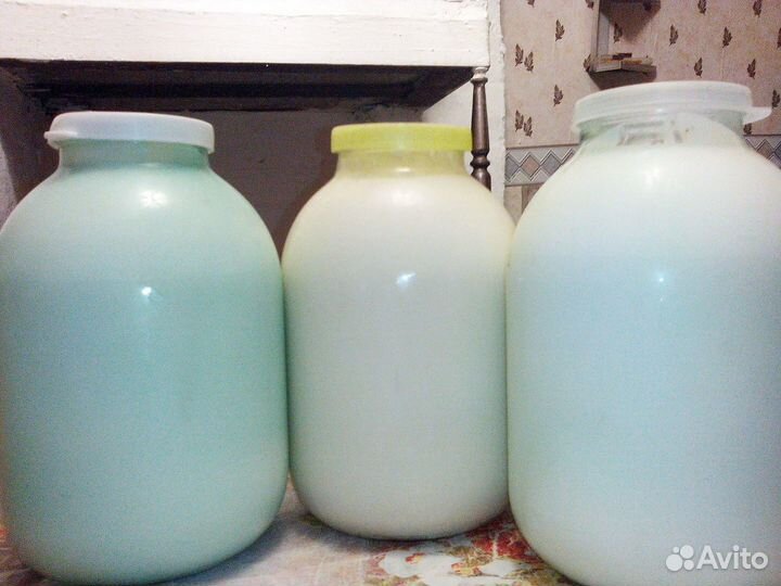 Молоко коровье домашнее