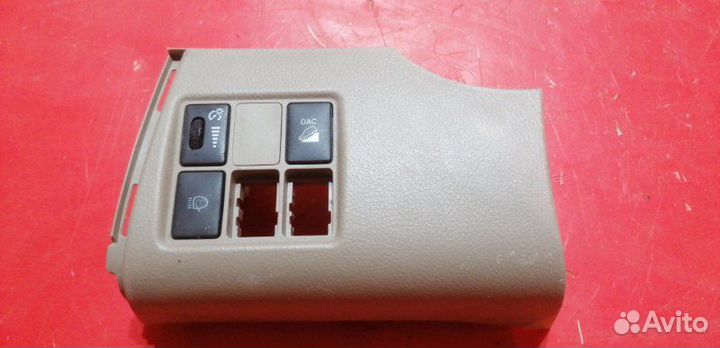 Накладка на щиток приборов Toyota Rav4