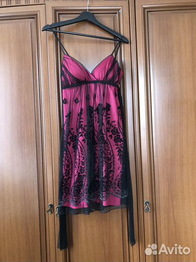 Красивое платье 44 S
