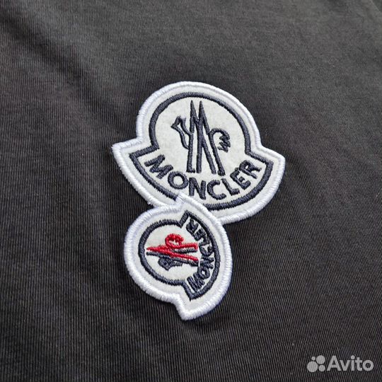 Футболка Moncler