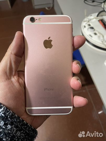 iPhone 6S, 64 ГБ
