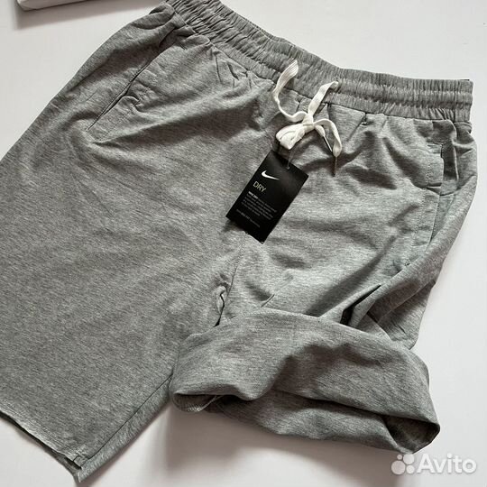 Шорты Nike