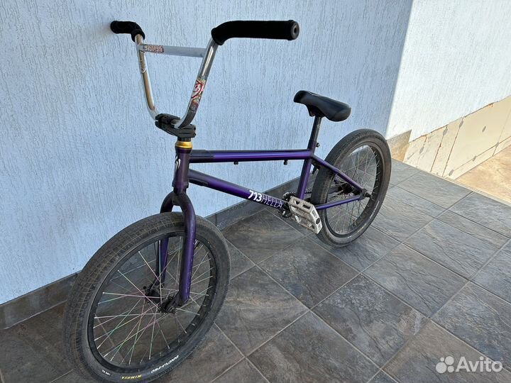 BMX 713