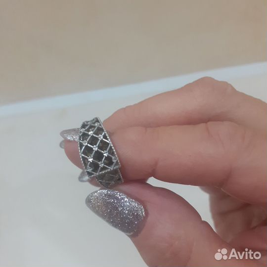 Серебряное кольцо женское