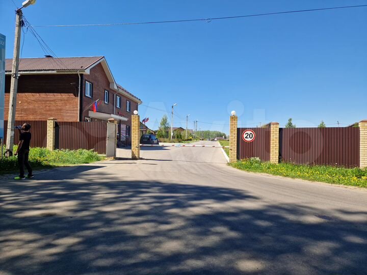 Коттедж 180 м² на участке 12 сот.