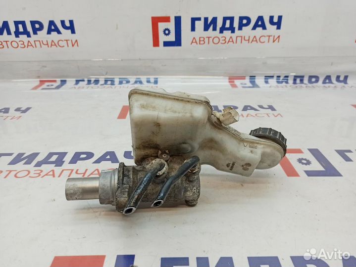 Цилиндр тормозной главный Ford Focus 3 1844832