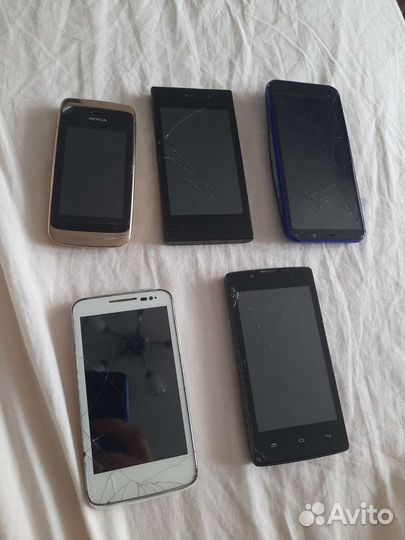 Мобильные телефоны на запчасти (сенсорные)