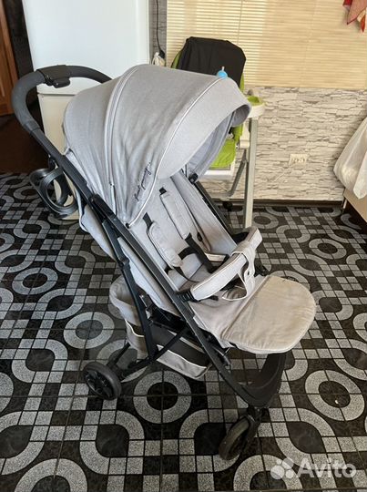 Коляска прогулочная летняя