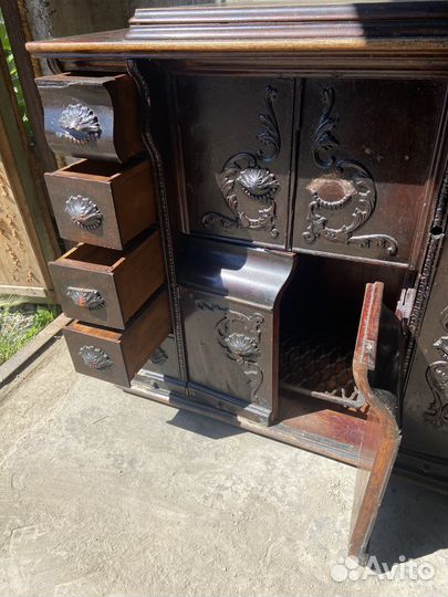 Редкая Швейная машинка зингер в корпусе Орех