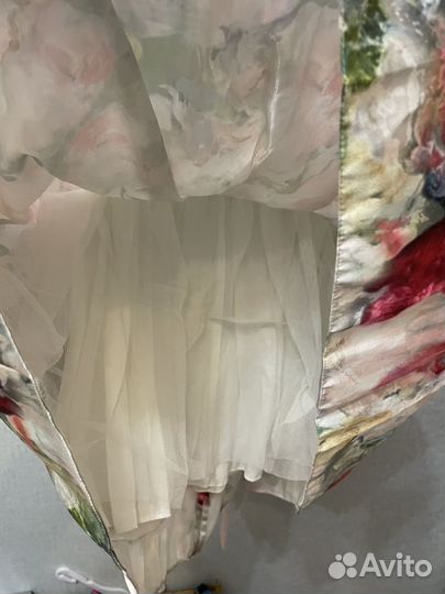 Нарядное платье для девочки 128