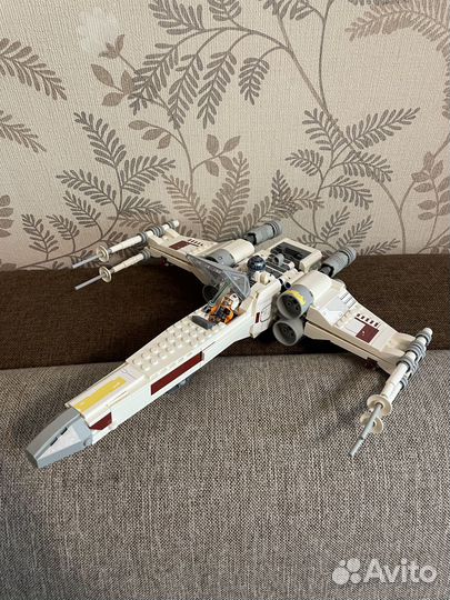 Продам оригинальный Lego 75301 Люка Скайуокера