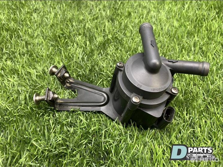 Помпа Bmw 7-Series F01 N63B44