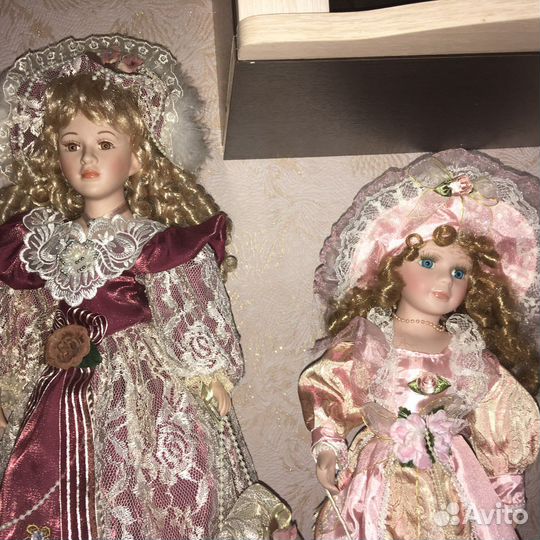 Обе коллекционные фарфоровые куклы (43 см и 55см)