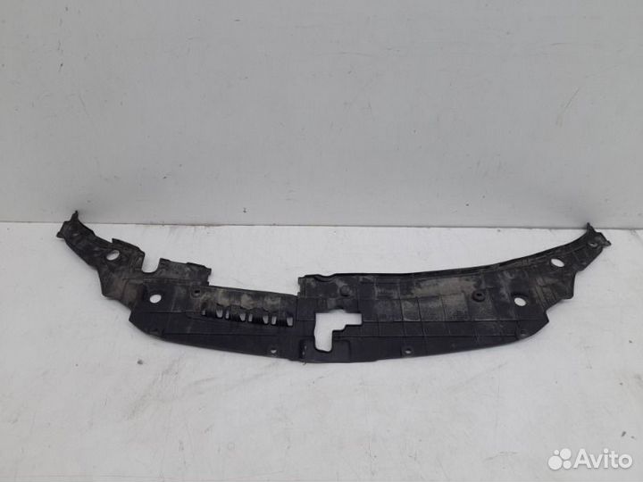 Накладка замка капота Toyota Camry 50 2011-2018