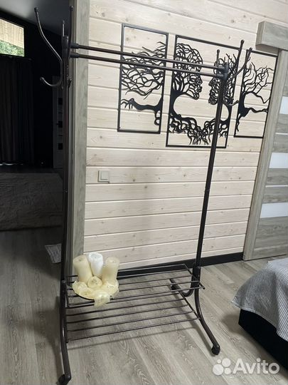 Вешалка для одежды напольная