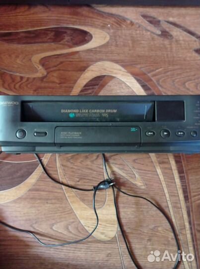 Видеомагнитофон