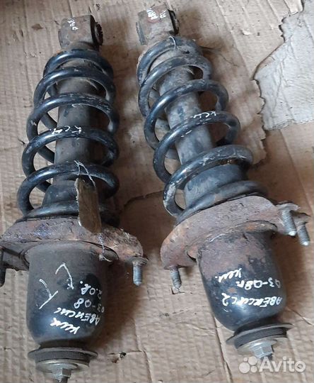 Аммортизатор пружина стойка Тойота Авенсис 2 зад