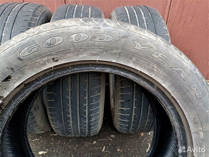 Goodyear EfficientGrip 205/60 R16